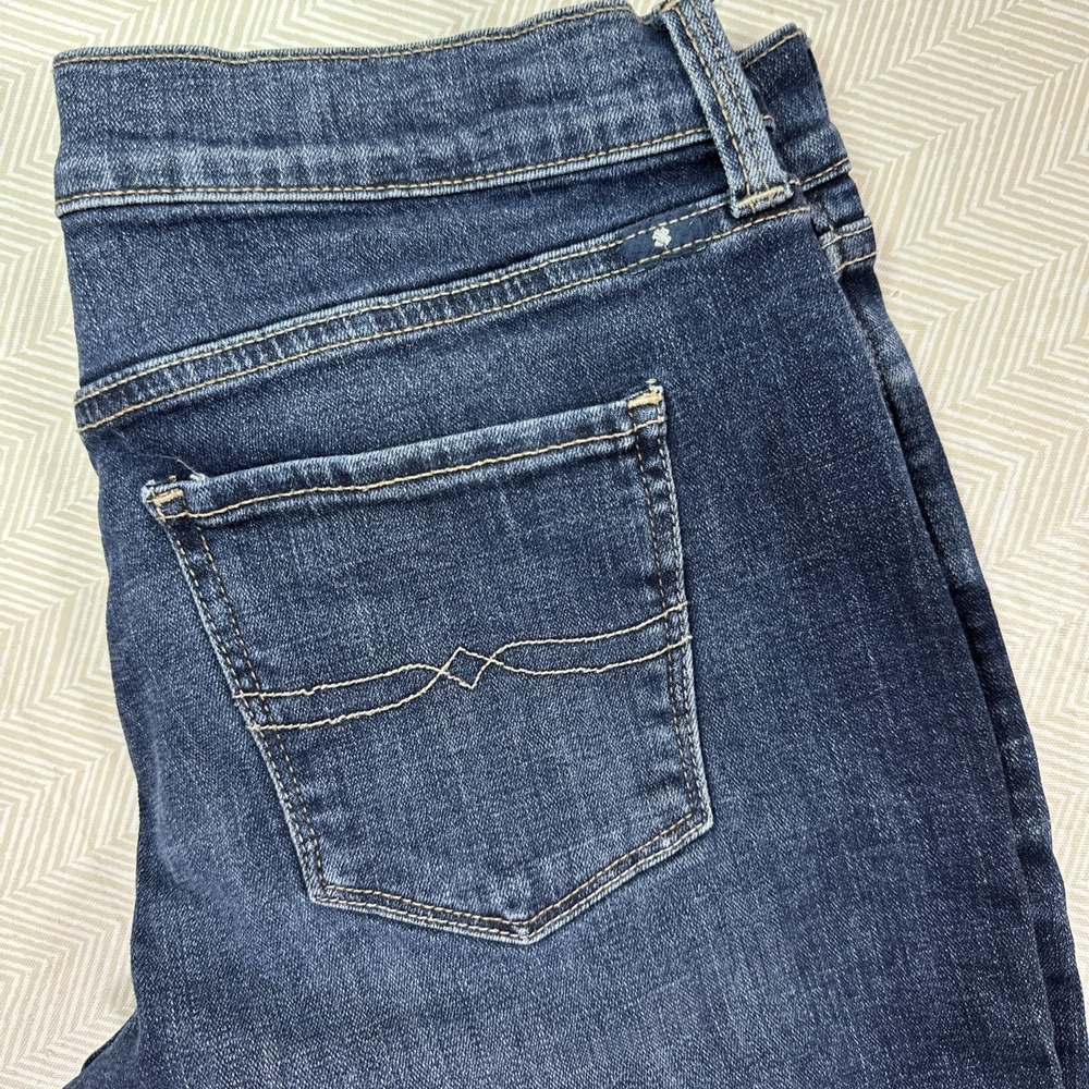 Lucky Brand The Bermuda Jean Shorts Womens‎ 2/26 Denim Mid Rise Stretch